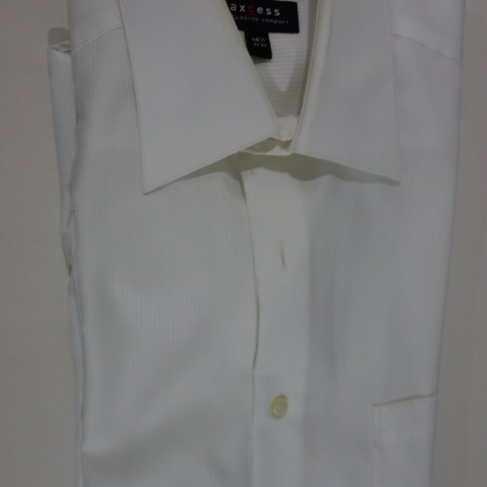aXCESS claibornne company Men's Shirt14 1/2 32/33 White NO IRON 100% Cotton